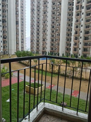 Balcony in 2.5 BHK Apartment at Amrapali Dream Valley – for Rent