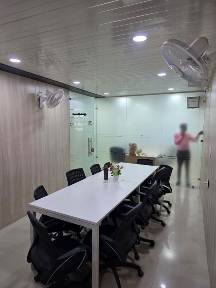 Team Area, janakpuri Commercial Office Space 2000 Sq.Ft. In Janakpuri Delhi 10508472
