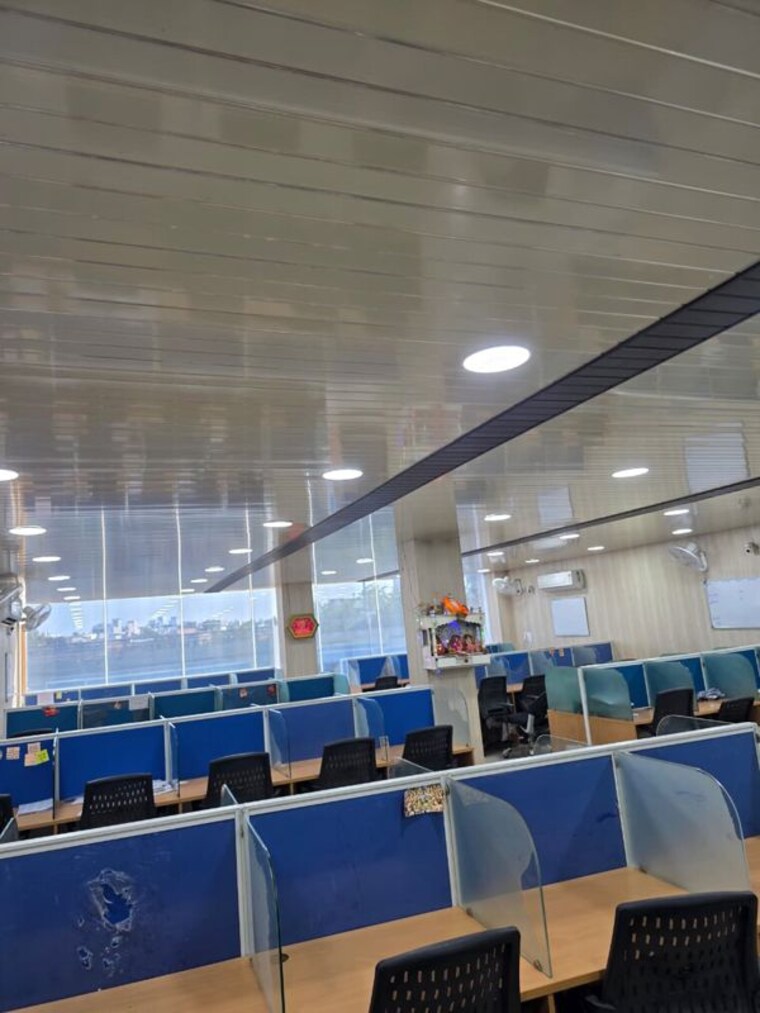 Swimming Pool, janakpuri Commercial Office Space 2000 Sq.Ft. In Janakpuri Delhi 10508472