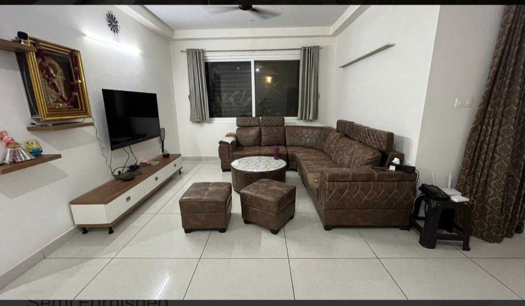 2 BHK + Prayer Room,Servant Room 1950 Sq.Ft. Apartment in Prestige Lakeside Habitat