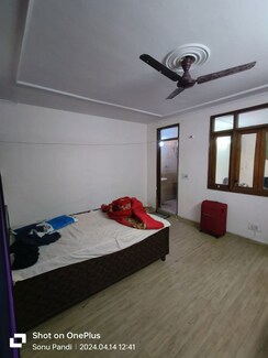 2 BHK Builder Floor For Rent in Sant Nagar