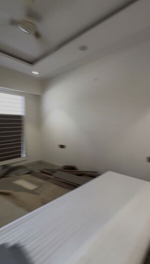 Room in 6 BHK Independent House at Sector 6 – for Rent