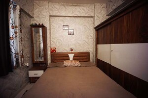 Room in 2 BHK Apartment at Ahmedabad Cantonment – for Sale
