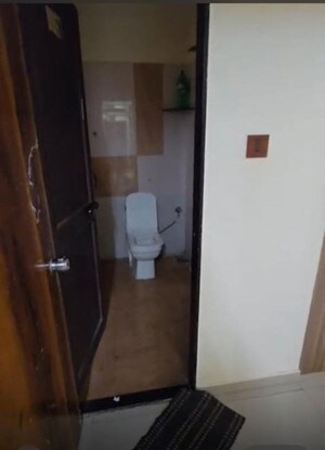 Furnished Amenities in 3 BHK Apartment at Kalpataru Kalpavraksha, Btm Layout – for Rent