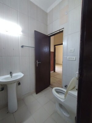 Bathroom in 2 BHK Builder Floor at Sector 35 – for Rent