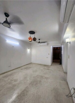 Room in 3 BHK Apartment at Puri Anand Villas Phase II, Sector 81 – for Rent