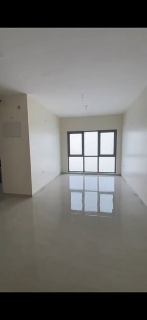 Room in 2.5 BHK Apartment at ND Palai Towers, Goregaon West – for Rent