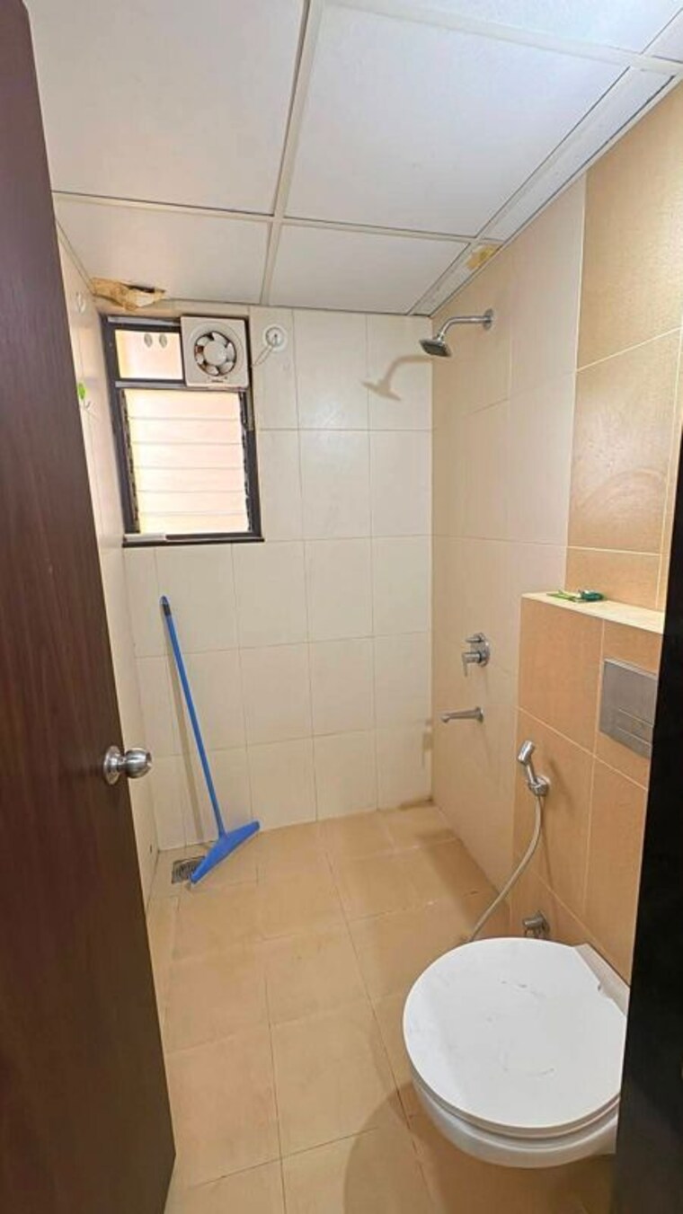 Bathroom, shapoorji-pallonji-joyville-hinjewadi 2 Bedroom 881 Sq.Ft. Apartment In Hinjewadi Pune 10508652