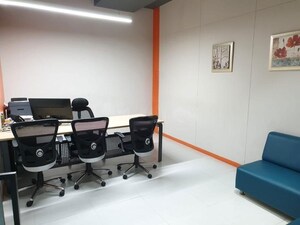 Team Area in  Office Space at Palasia Square – for Rent