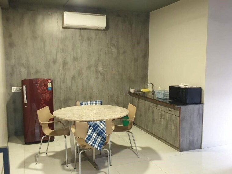 Team Area, palasia square Commercial Office Space 2600 Sq.Ft. In Palasia Square Indore 10508661