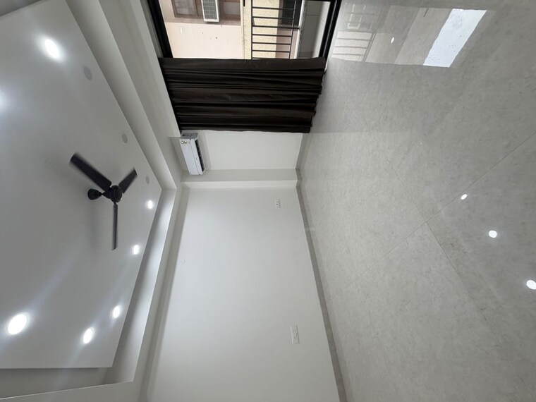 Balcony, sector 15 ii 3 Bedroom 1900 Sq.Ft. Builder Floor In Sector 15 ii Gurgaon 10508655