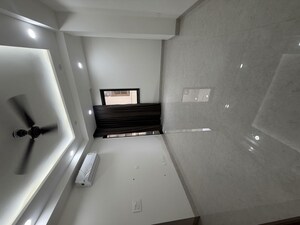 Furnished Amenities in 3 BHK Builder Floor at Sector 15 ii – for Rent