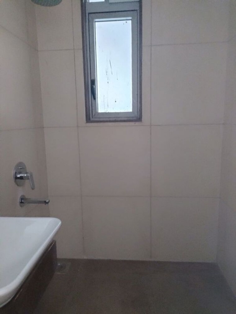 Bathroom, lodha-worli 2 Bedroom 875 Sq.Ft. Apartment In Worli Mumbai 10508658