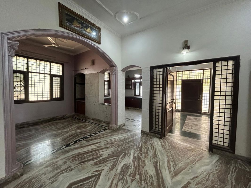 4 BHK + Prayer Room,Servant Room,Extra Room,Store Room 2100 Sq.Ft. Builder Floor in Alphacorp Gurgaon One 22