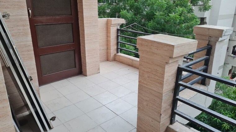 Balcony, surya-towers-zirakpur 2 Bedroom 1250 Sq.Ft. Apartment In Lohgarh Zirakpur 10508676
