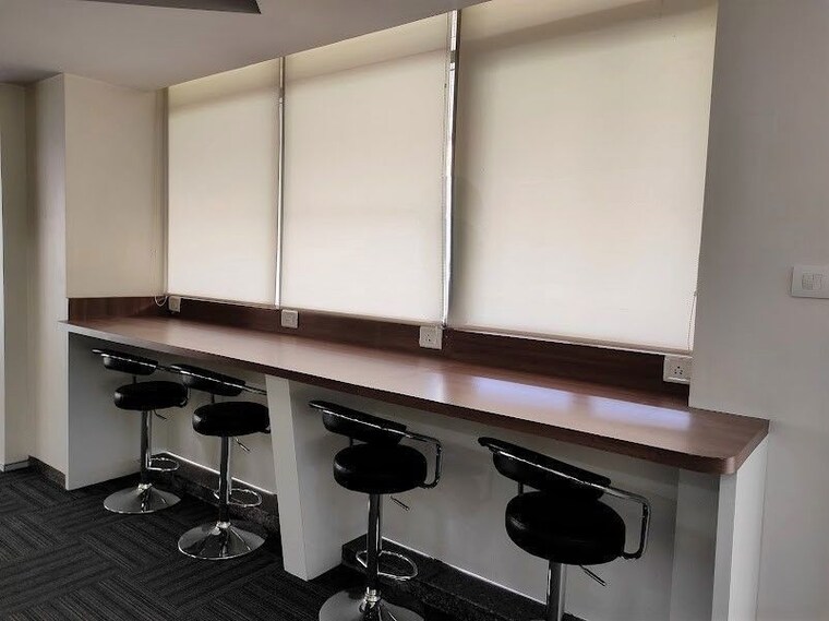 Team Area, tukoganj Commercial Office Space 2050 Sq.Ft. In Tukoganj Indore 10508688