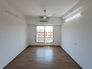 Room in 2 BHK Apartment at Kanakia Paris, Bandra East – for Rent
