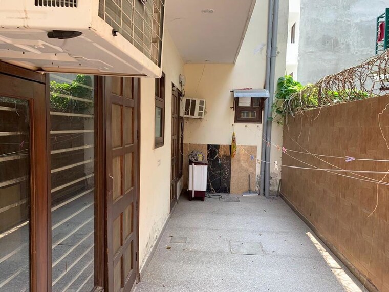 Balcony, alphacorp-gurgaon-one-22 3 Bedroom 1500 Sq.Ft. Builder Floor In Sector 22 Gurgaon 10508697