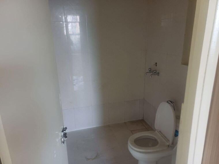 Bathroom, pyramid-midtown 2 Bedroom 598 Sq.Ft. Apartment In Sector 59 Gurgaon 10508674