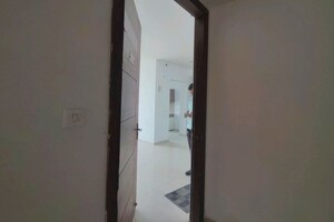 Building Lobby in 3 BHK Apartment at Omaxe Royal Residency Faridabad, Sector 79 – for Rent