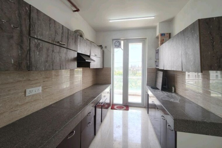 undefined, omaxe-royal-residency-faridabad 3 Bedroom 1685 Sq.Ft. Apartment In Sector 79 Faridabad 10508736