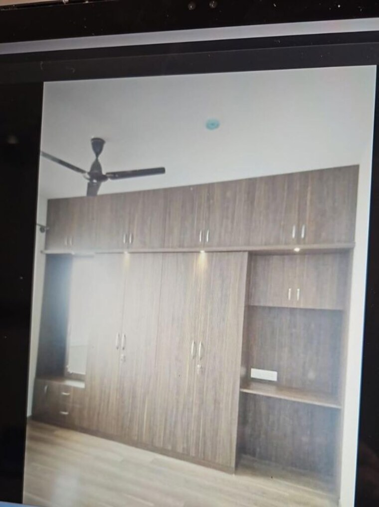 Bathroom, prestige-misty-waters-vista-towers 3 Bedroom 1890 Sq.Ft. Apartment In Hebbal Bangalore 10508752