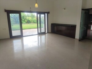 Room in 6 BHK Independent House at Aditya Mansion Jubilee Hills, Jubilee Hills – for Sale