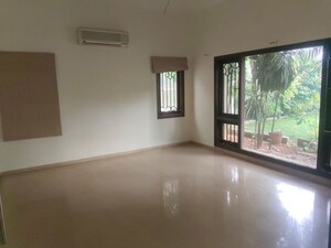 Room in 6 BHK Independent House at Aditya Mansion Jubilee Hills, Jubilee Hills – for Sale