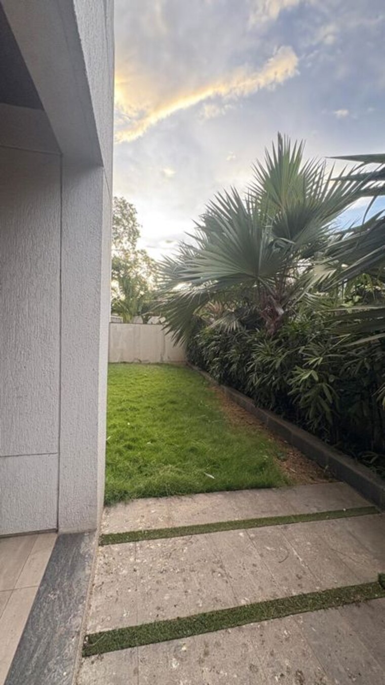 Garden, lunkad-sky-belvedere 4 Bedroom 5600 Sq.Ft. Apartment In Viman Nagar Pune 10508761