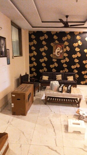 Living Room in 3 BHK Apartment at Sunshine Enclave, Vip Road – for Rent