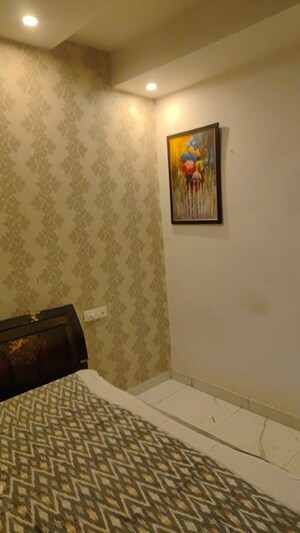 Bedroom in 3 BHK Apartment at Sunshine Enclave, Vip Road – for Rent