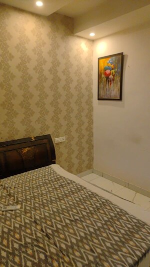 Bedroom in 3 BHK Apartment at Sunshine Enclave, Vip Road – for Rent