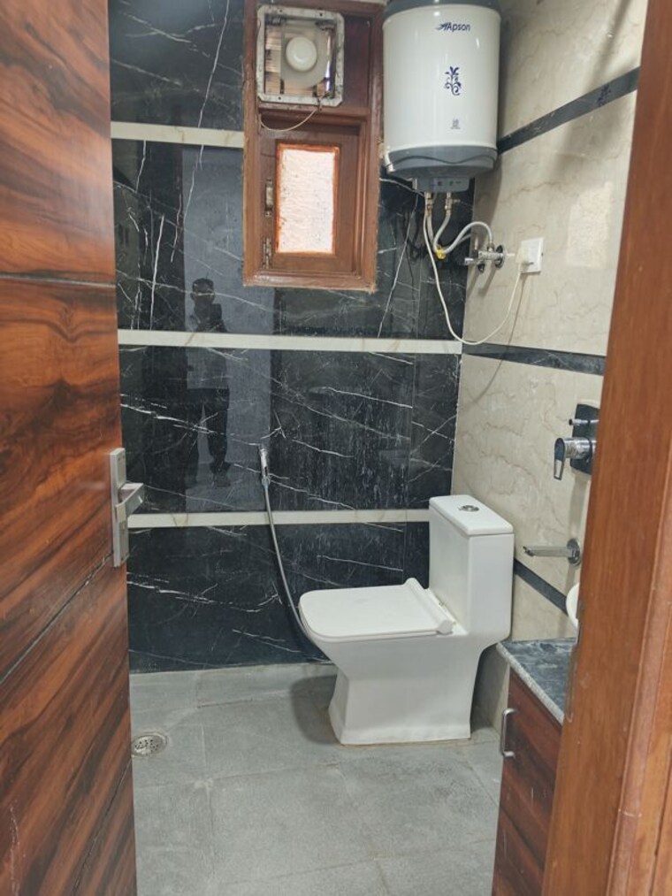 Team Area, panchsheel vihar 2 Bedroom 900 Sq.Ft. Apartment In Panchsheel Vihar Delhi 10508768