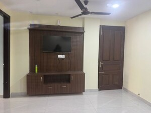 Furnished Amenities in 2 BHK Builder Floor at Sector 55 – for Rent