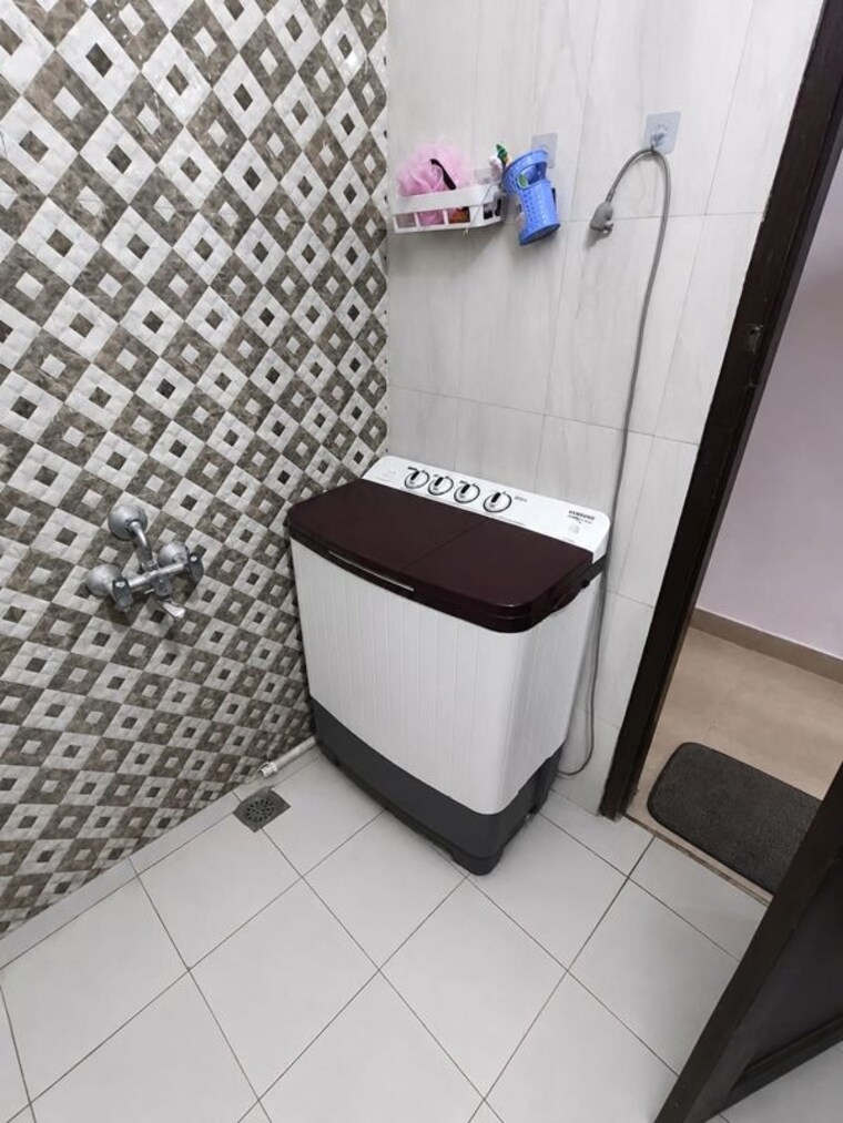 Team Area, saket 1 Bedroom 400 Sq.Ft. Apartment In Saket Delhi 10508782
