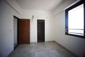 Room in 3 BHK Apartment at Vastral – for Sale