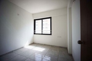 Room in 3 BHK Apartment at Vastral – for Sale