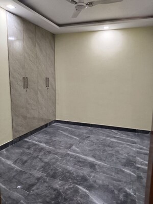 Room in 2 BHK Apartment at Panchsheel Vihar – for Rent