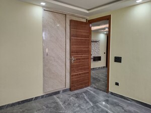 Room in 2 BHK Apartment at Panchsheel Vihar – for Rent