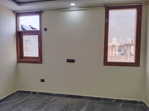 Room in 2 BHK Apartment at Panchsheel Vihar – for Rent