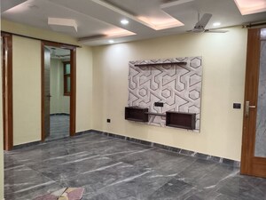 Room in 2 BHK Apartment at Panchsheel Vihar – for Rent