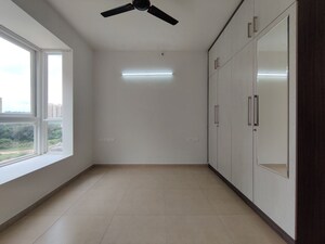 Room in 2 BHK Apartment at Bhartiya Nikoo Homes Phase 2, Thanisandra Main Road – for Rent