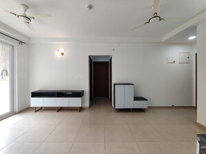 Room in 2 BHK Apartment at Bhartiya Nikoo Homes Phase 2, Thanisandra Main Road – for Rent