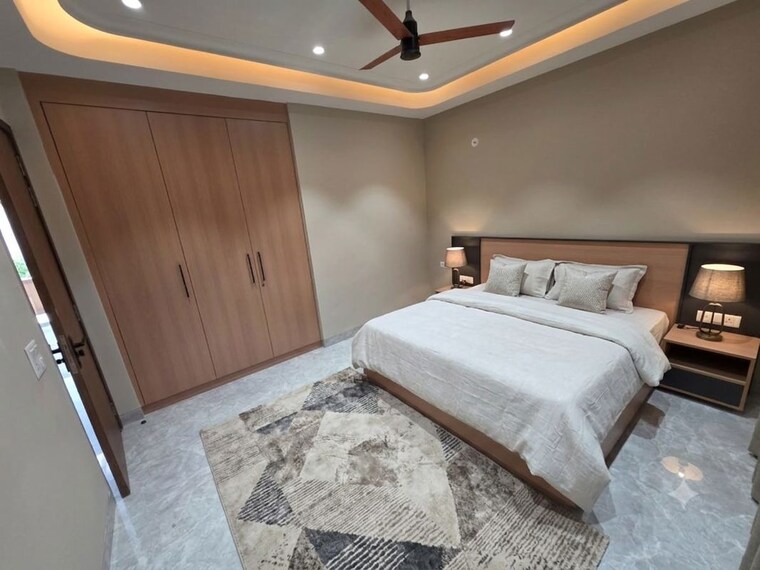 Bedroom, sector 56 3 Bedroom 1650 Sq.Ft. Builder Floor In Sector 56 Gurgaon 10508832