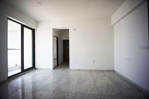 Room in 2 BHK Apartment at Vastral – for Sale