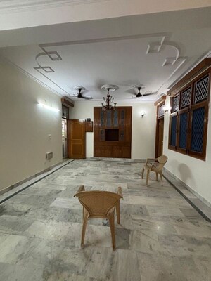 Bedroom in 3.5 BHK Apartment at Sector 11 Dwarka – for Rent