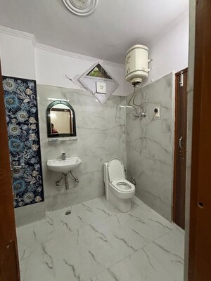 Bathroom in 3.5 BHK Apartment at Sector 11 Dwarka – for Rent
