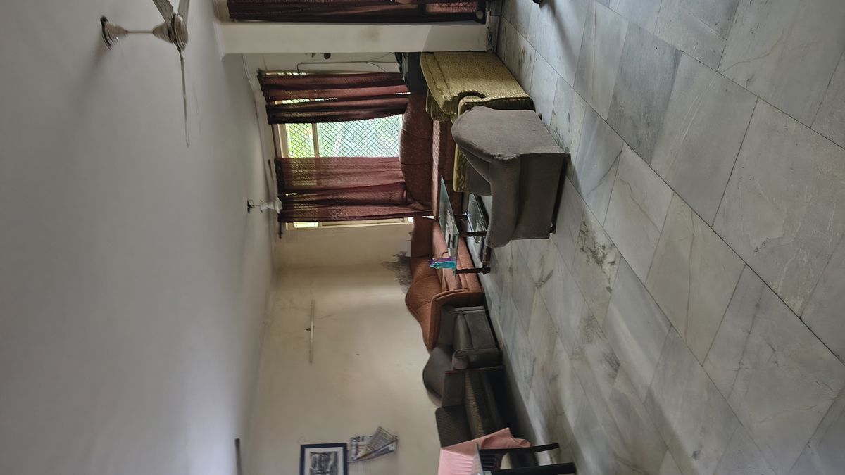 5 BHK + Servant Room,Study Room,Extra Room,Store Room 270 Sq.Yd. Villa in Shipra Suncity