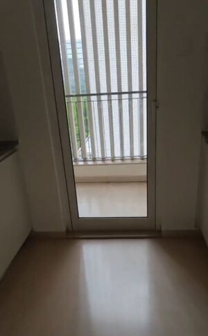 Room in 3.5 BHK Apartment at Godrej The Trees, Vikhroli East – for Sale