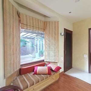 Bedroom in 4 BHK Builder Floor at Sector 21 – for Rent